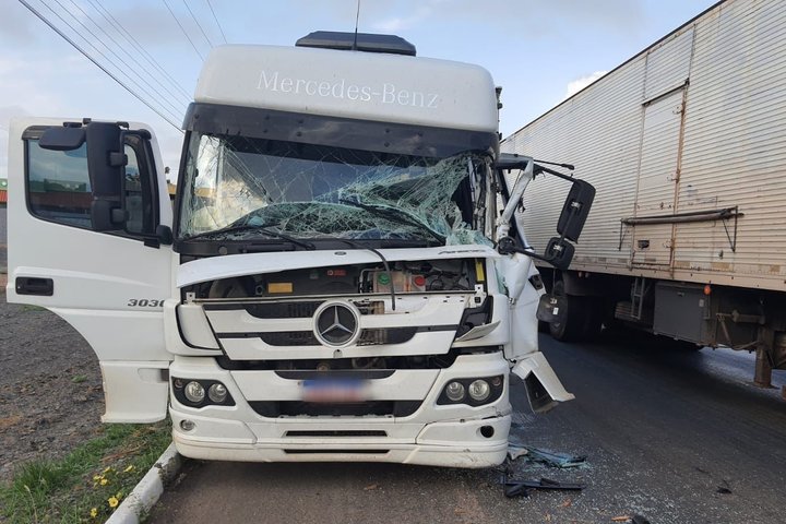 Imagem PRF atende acidente com vítima na BR 343