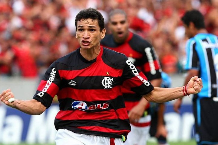 Imagem Ronaldo Angelim, ídolo do Flamengo, participará de evento em Altos neste Domingo