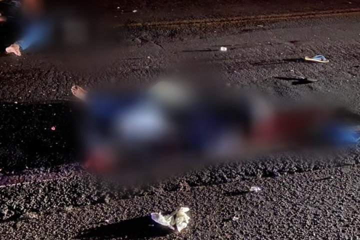 Imagem Dupla colide com animal e depois são atropelados por carreta, em Altos