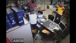 Imagem Esposa de candidato a Prefeito de Altos é baleada