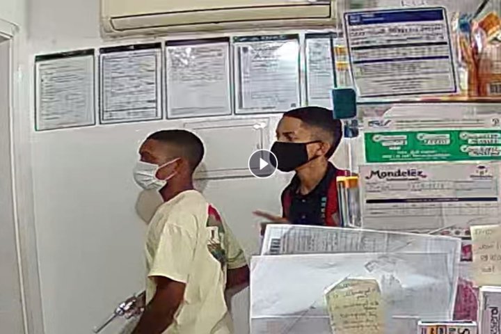 Imagem Dupla realiza assalto a farmácia no centro de Altos