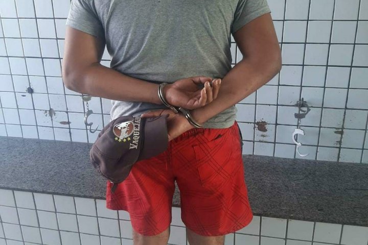 Imagem Homem é preso em Coivaras após se masturbar na frente de menores